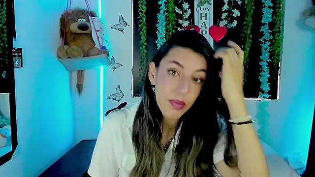 queen-natty online show from February 3, 2026, 1:49 pm