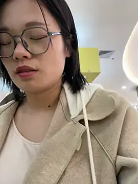 Bella0815 online show from February 17, 2025, 11:02 am