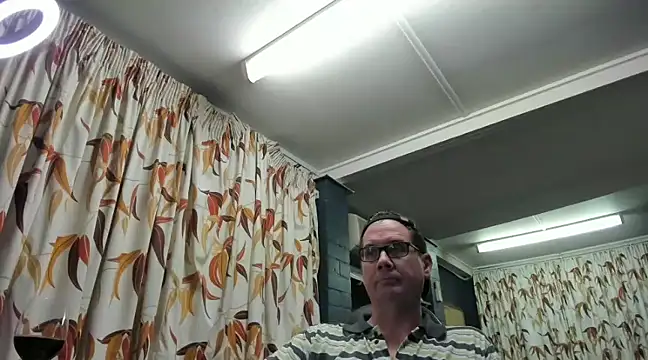 Snapshot of tilobinder chatting on January 24, 2025, 11:48 am tilobinder online show from January 24, 2025, 11:48 am