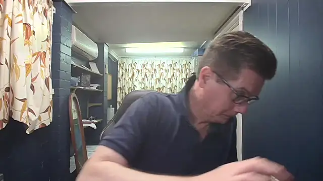 Snapshot of tilobinder chatting on October 10, 2025, 1:54 pm tilobinder online show from October 10, 2025, 1:54 pm