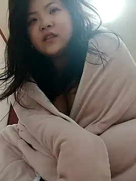 hello098712 online show from February 9, 2025, 7:27 am