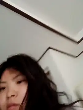 hello098712 online show from March 1, 2025, 6:57 am