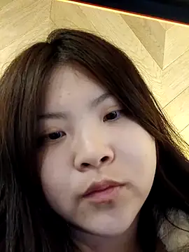 hello098712 online show from March 10, 2025, 5:11 am