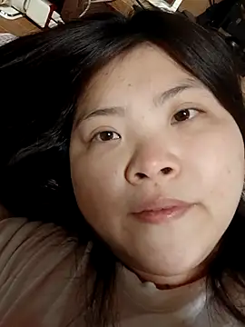 hello098712 online show from March 16, 2025, 7:59 am