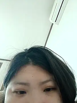 Snapshot of hello098712 chatting on May 3, 2026, 11:05 am hello098712 online show from May 3, 2026, 11:05 am