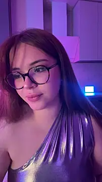 CutiePie3 online show from April 10, 2026, 8:35 pm
