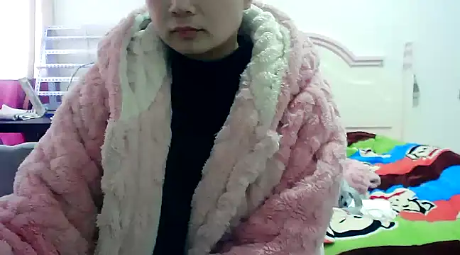 Snapshot of CN-Xiaoxi chatting on March 4, 2025, 12:50 am CN-Xiaoxi online show from March 4, 2025, 12:50 am