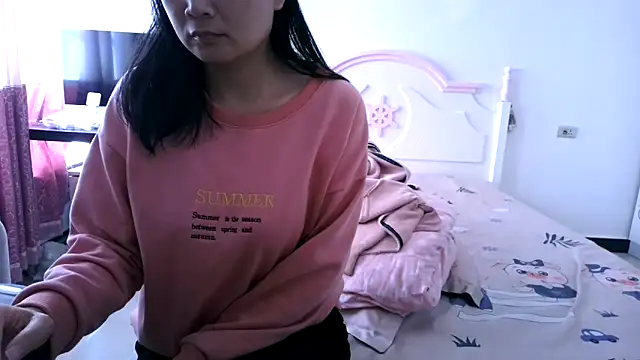 Snapshot of CN-Xiaoxi chatting on November 22, 2025, 3:27 am CN-Xiaoxi online show from November 22, 2025, 3:27 am