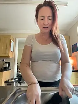 LouiseTswing online show from March 20, 2026, 12:43 pm