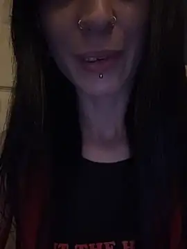 MissMidnightUK online show from May 15, 2026, 11:01 pm