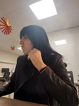 maria lasexy online show from October 13, 2025, 1:44 pm