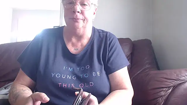 canadiancougar1965 online show from October 21, 2025, 1:23 pm