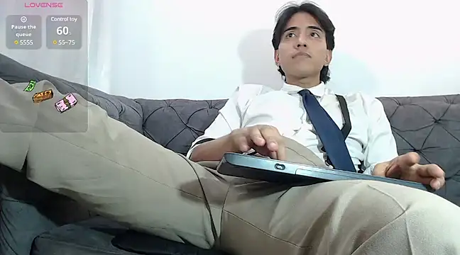 Snapshot of angelbianchii chatting on December 6, 2024, 10:41 pm angelbianchii online show from December 6, 2024, 10:41 pm