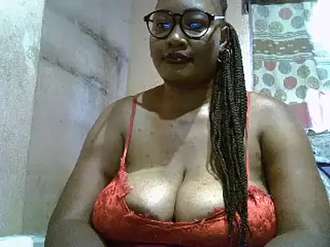 Snapshot of chubbydoll122 chatting on February 19, 2026, 2:13 pm chubbydoll122 online show from February 19, 2026, 2:13 pm