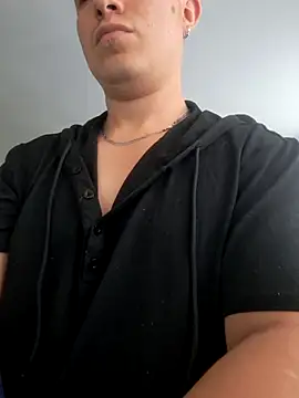 dragon1006 online show from March 4, 2025, 8:27 pm