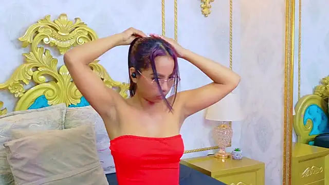 LucyLeah online show from September 30, 2025, 1:38 pm