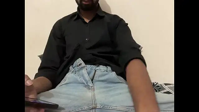 Snapshot of meatycronn chatting on April 21, 2026, 7:17 pm meatycronn online show from April 21, 2026, 7:17 pm