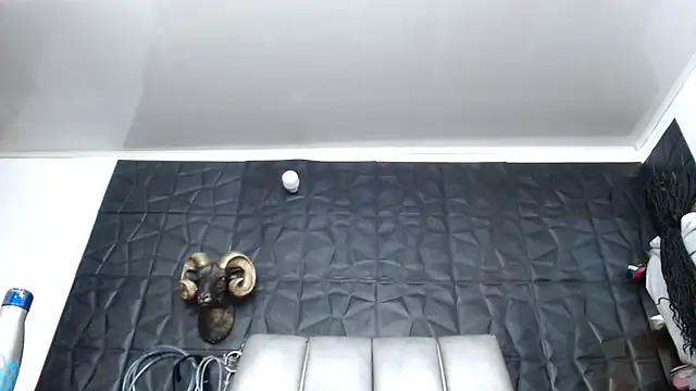 Hanna Fox 69 online show from April 15, 2026, 8:54 am