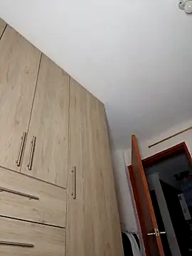 kharoll online show from April 18, 2026, 4:27 am