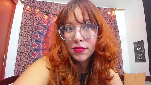  Moon Johnson online show from December 22, 2025, 11:35 pm