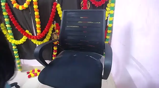 gulabo-Queen online show from December 9, 2024, 3:54 pm