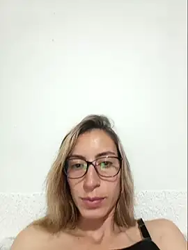 Melinaa-sex online show from December 28, 2024, 10:34 pm