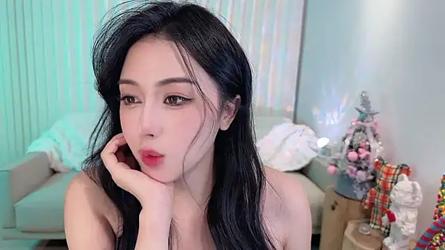 Snapshot of K-moumou chatting on December 25, 2024, 8:28 pm K-moumou online show from December 25, 2024, 8:28 pm