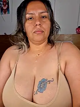 Viiooleetaas online show from May 10, 2026, 10:04 pm