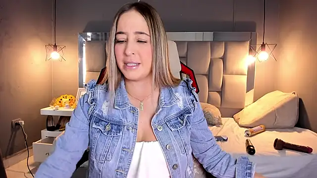 Snapshot of AliceSteel12 chatting on February 26, 2025, 2:25 pm AliceSteel12 online show from February 26, 2025, 2:25 pm