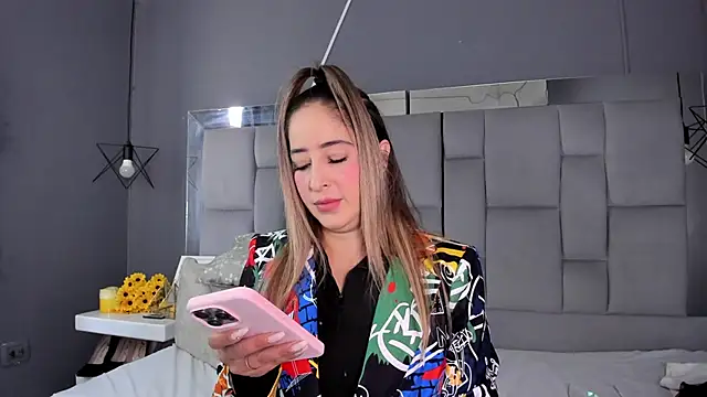 Snapshot of AliceSteel12 chatting on March 21, 2025, 3:02 pm AliceSteel12 online show from March 21, 2025, 3:02 pm