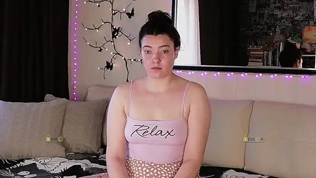 Snapshot of Alysta chatting on June 7, 2026, 6:28 am Alysta online show from June 7, 2026, 6:28 am