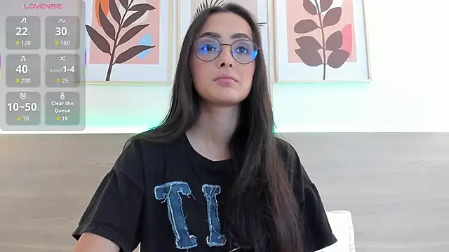 nataliiiiia online show from September 12, 2025, 12:16 pm