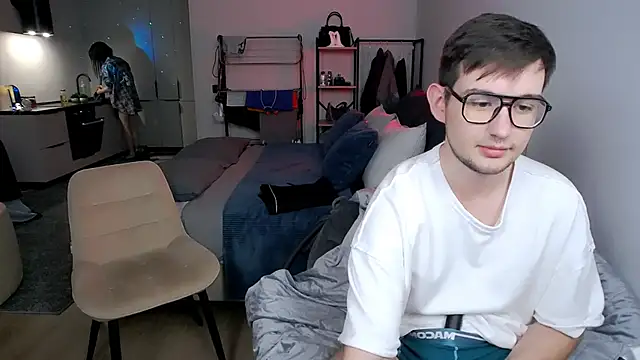 Tanya M online show from April 18, 2026, 7:07 pm