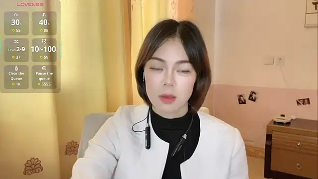 Linda-LL online show from March 28, 2026, 5:07 am