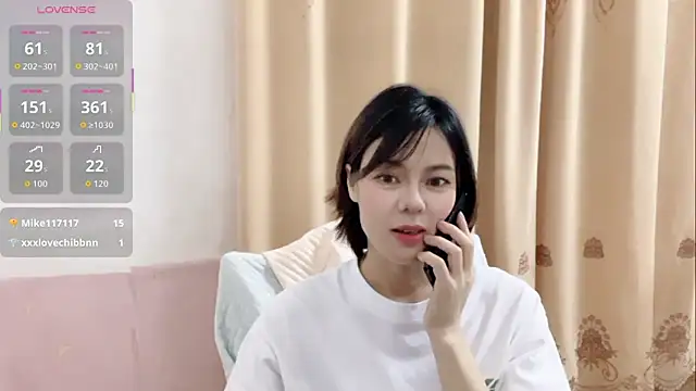 Linda-LL online show from April 19, 2026, 11:42 am