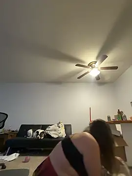 IvanaPlenty online show from April 5, 2026, 1:52 pm