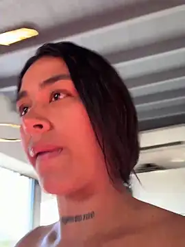 paisitahot1975 online show from January 23, 2025, 9:39 pm