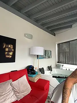 paisitahot1975 online show from January 24, 2025, 4:17 pm