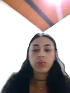 paisitahot1975 online show from February 13, 2026, 11:01 pm