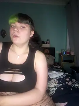 Snapshot of kira_132 chatting on November 7, 2025, 1:27 am kira 132 online show from November 7, 2025, 1:27 am