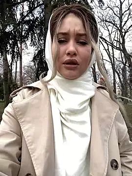 KikiWatson online show from January 1, 2025, 8:02 am