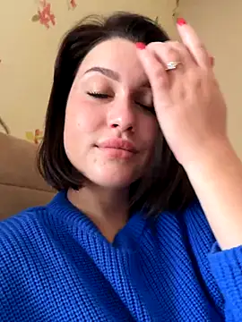 KikiWatson online show from October 26, 2025, 11:05 am