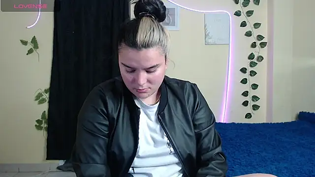 Nika 1  online show from January 10, 2026, 9:30 pm