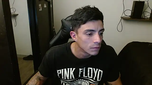 kv   xxx  online show from February 19, 2026, 4:52 am