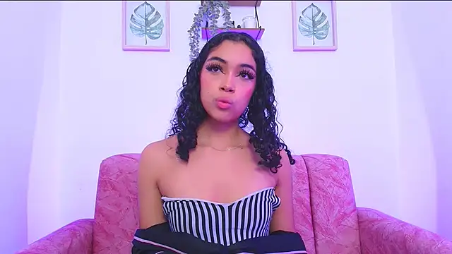 Sara Jhonson online show from December 21, 2024, 3:03 am