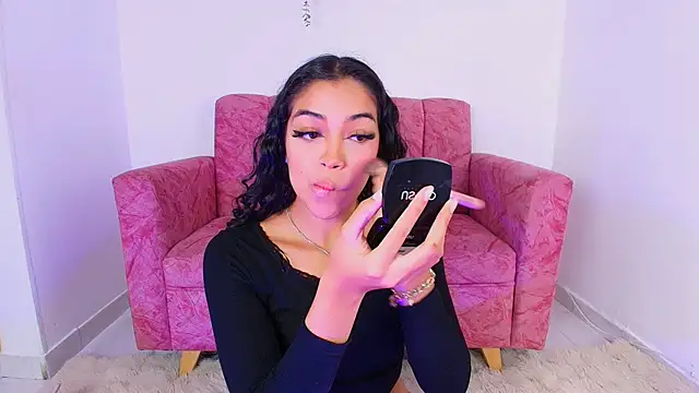 Sara Jhonson online show from September 11, 2025, 11:05 pm