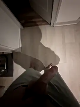 Landryyyyy online show from April 21, 2026, 4:19 am