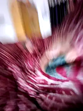 Snapshot of menakshiiikaur chatting on December 10, 2024, 2:17 pm menakshiiikaur online show from December 10, 2024, 2:17 pm