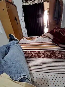 Snapshot of menakshiiikaur chatting on December 18, 2024, 7:47 am menakshiiikaur online show from December 18, 2024, 7:47 am