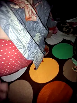 Snapshot of menakshiiikaur chatting on March 3, 2025, 5:29 pm menakshiiikaur online show from March 3, 2025, 5:29 pm